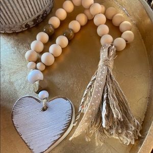 NEW Home Decor, Garland, Brand New